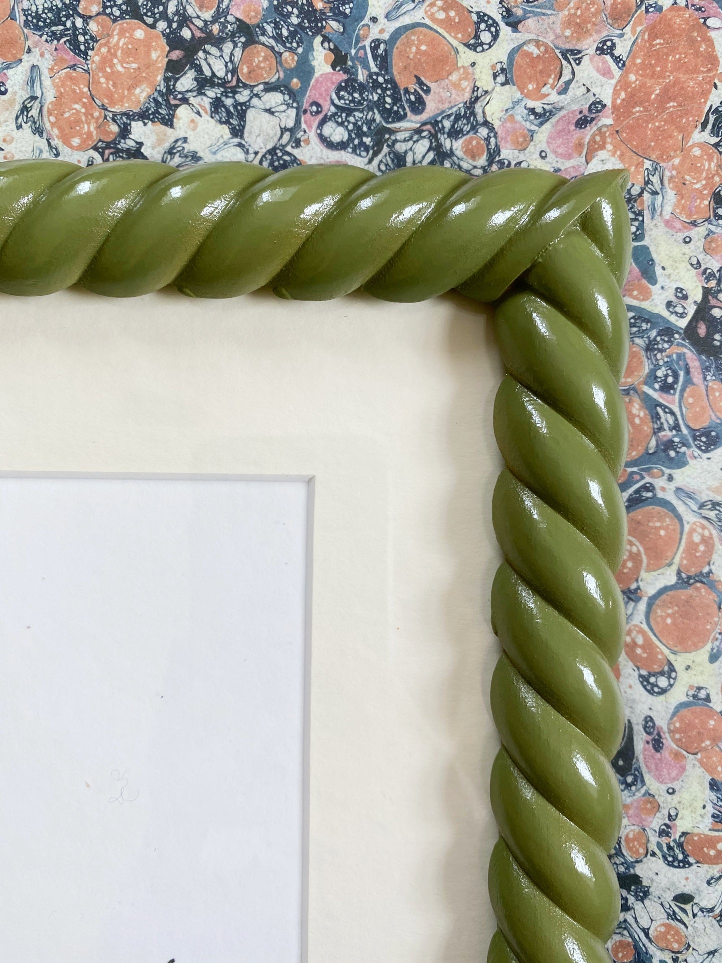 HOST x DM Flump Frame Green