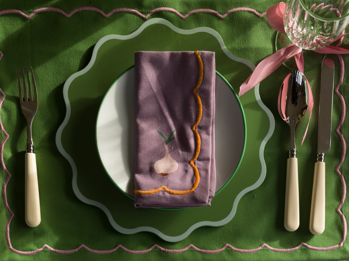 The Victoria Placemat in White and Green, Set of Two