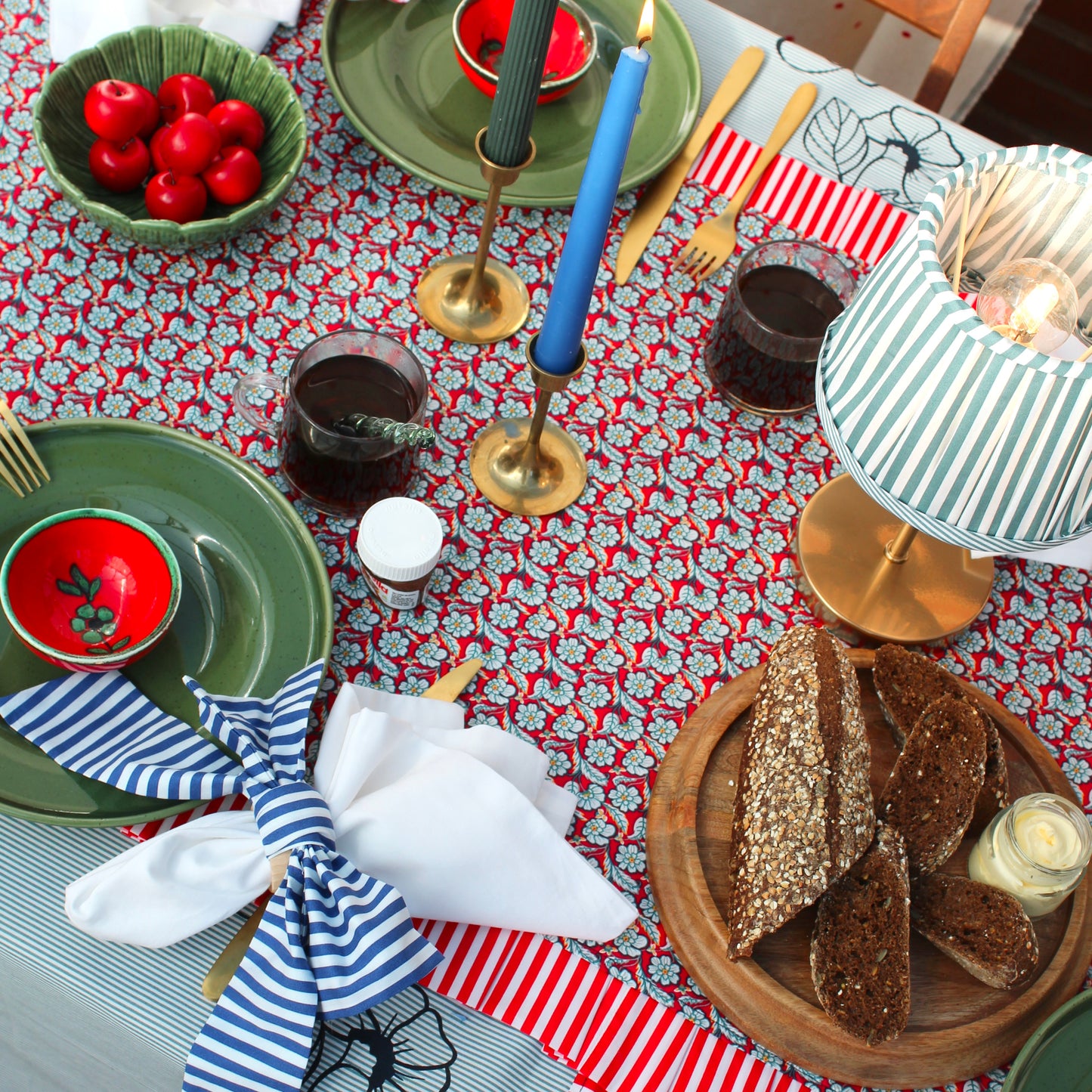 L'amour des Bonbons 'Bonjour Napkin Ring in Blue'
