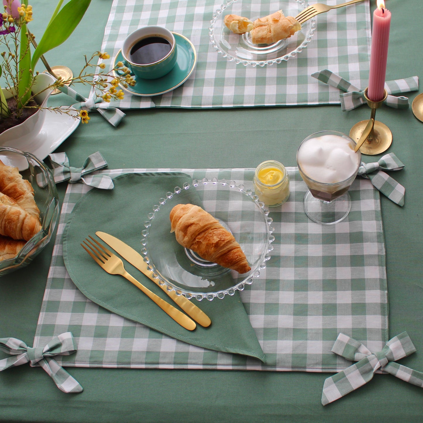L'amour des Bonbons 'Bisou... my love B2C B2B Bisou...my love placemat in green'