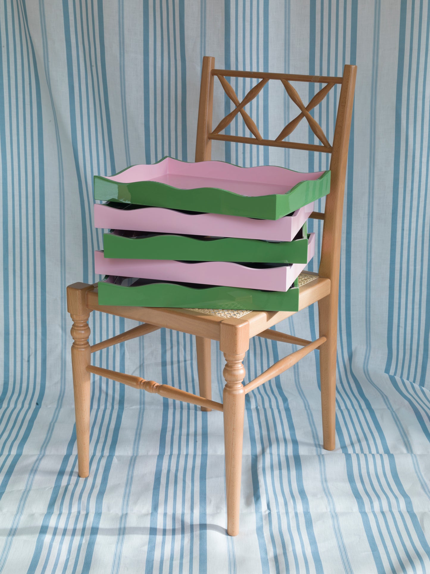 The Allegra Wiggle Tray in Pink and Green
