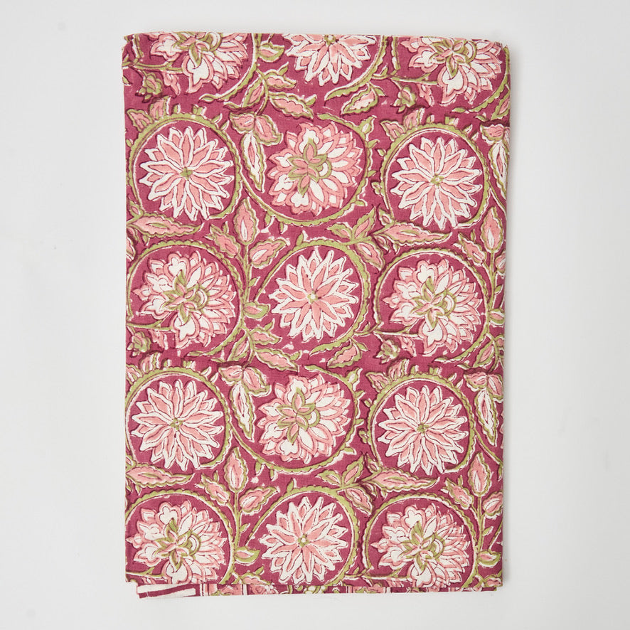 Voi Collective, Plum Grove Tablecloth