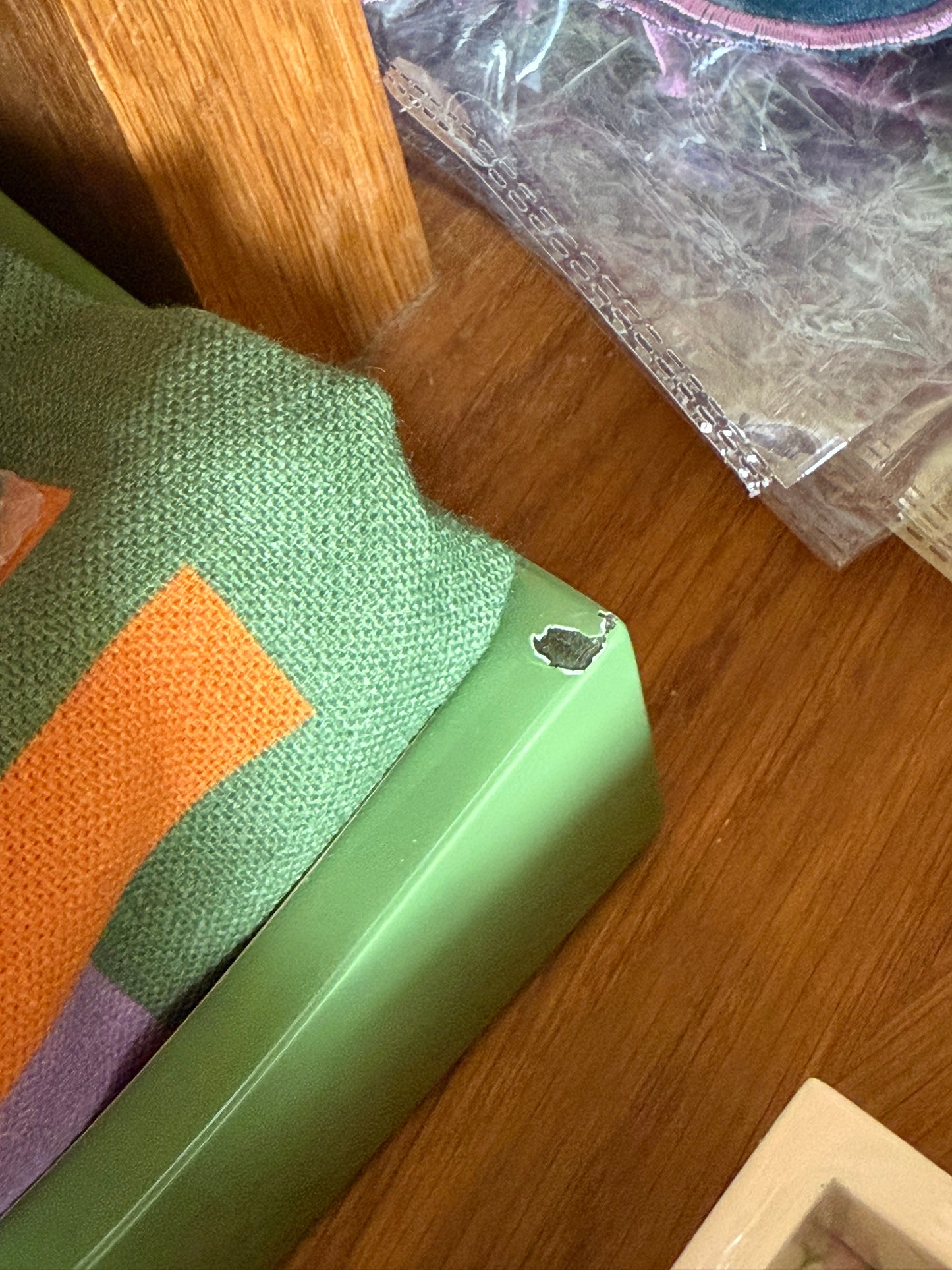 SAMPLE Of The Allegra Wiggle Tray in Green and Pink