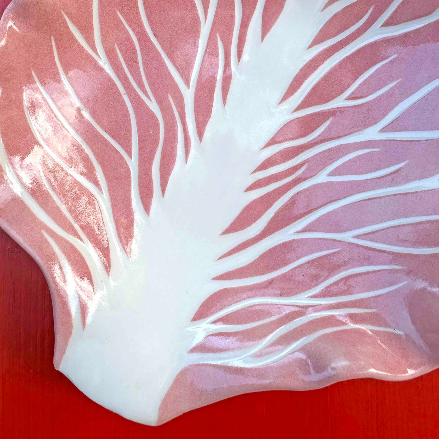 Minnie Mae-Stott, Pink Radicchio Leaf Serving Bowl in Pink