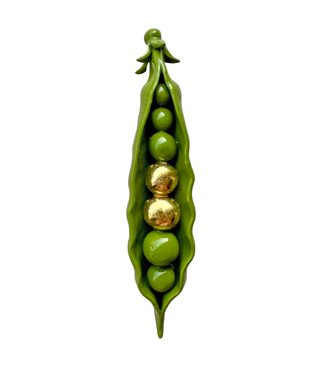 Minnie Mae-Stott, 'Two Gold Peas in a Pod 2.0'