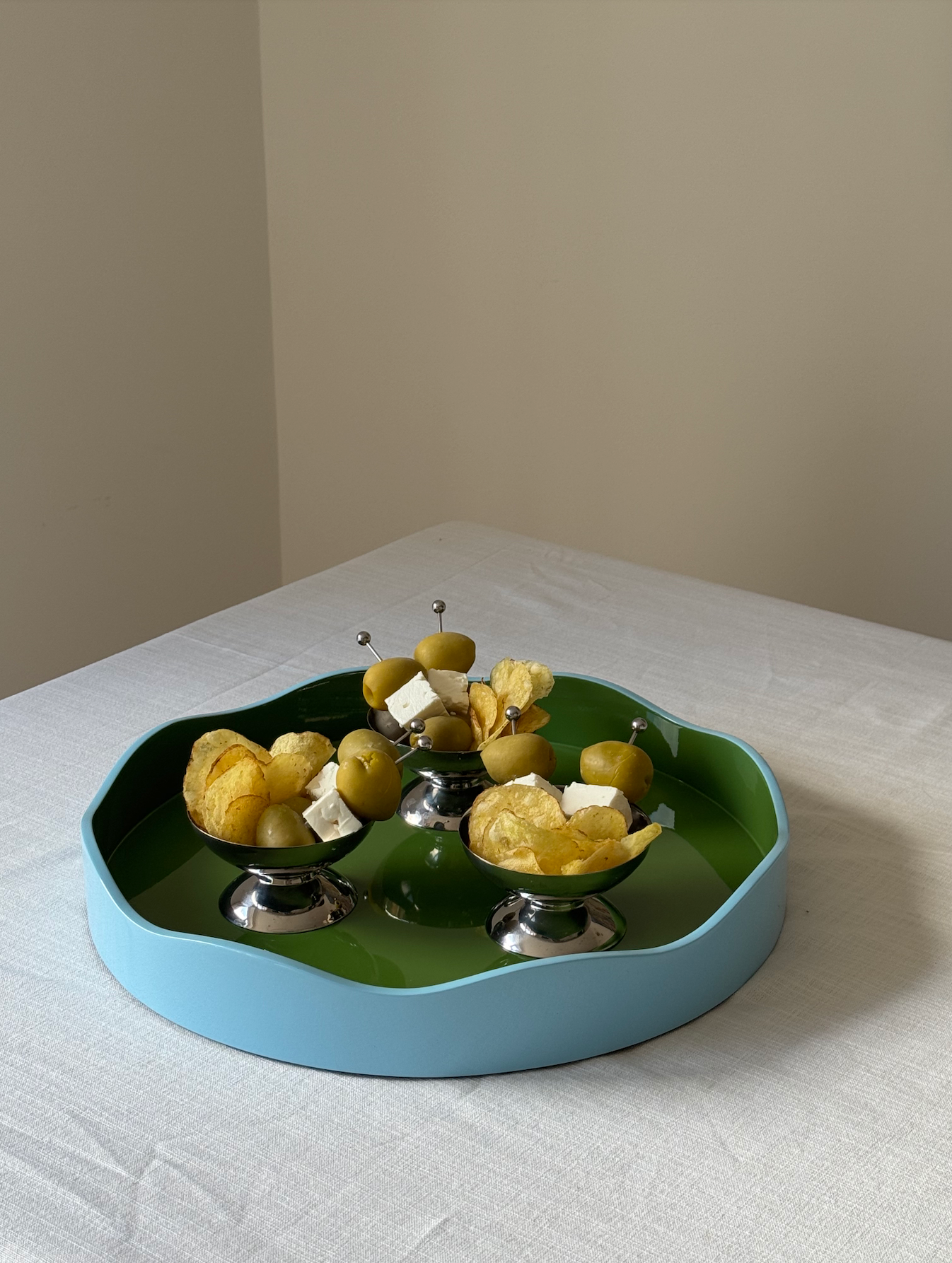 The Allegra Round Wiggle Tray in Green and Blue