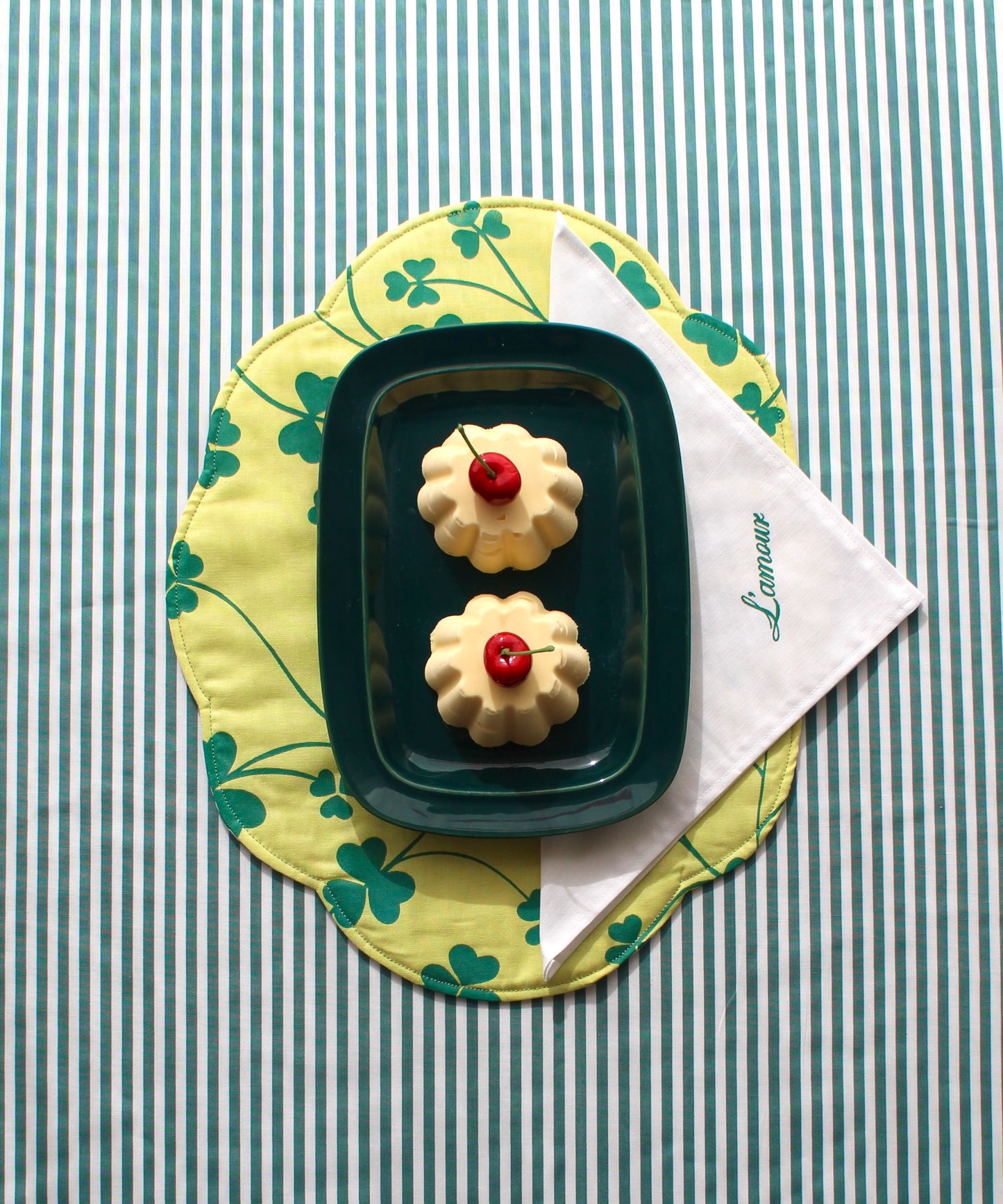 L'amour Des Bonbons, Trèfle Jaune Placemat