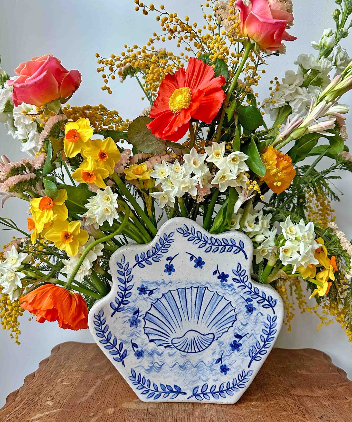 Minnie Mae-Stott, Venus' Shell Tulip Vase
