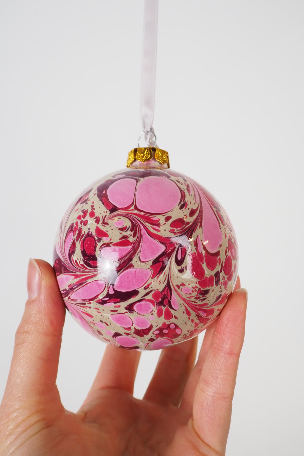 Wildmore Hand Marbled Large Berry Bauble