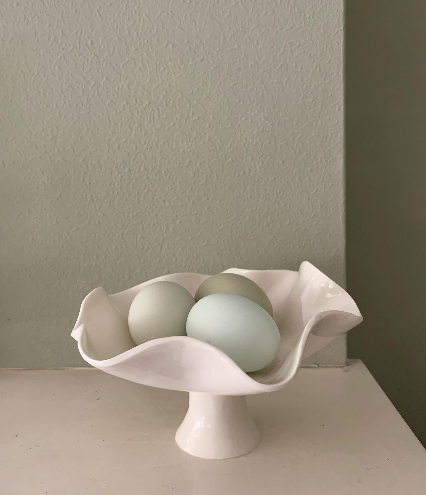 Joanna Ling, Porcelain pedestal bowl