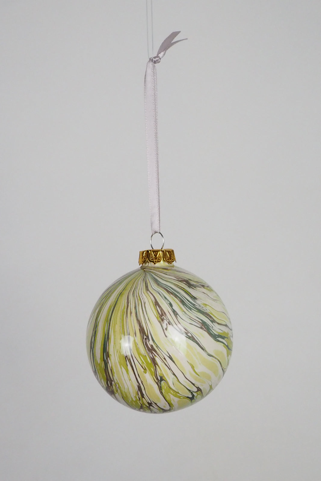 Wildmore Hand Marbled Large Moss Bauble