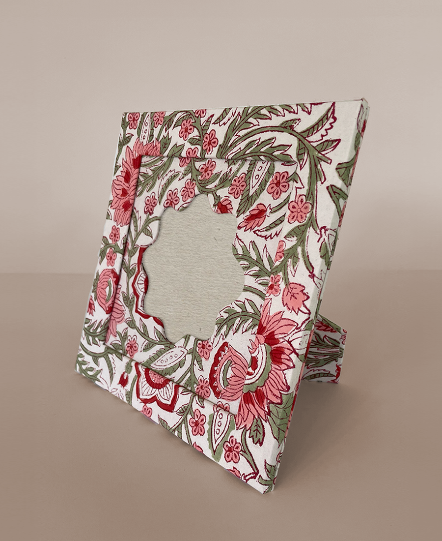 Pink Floral Photo Frame with Scalloped Edge