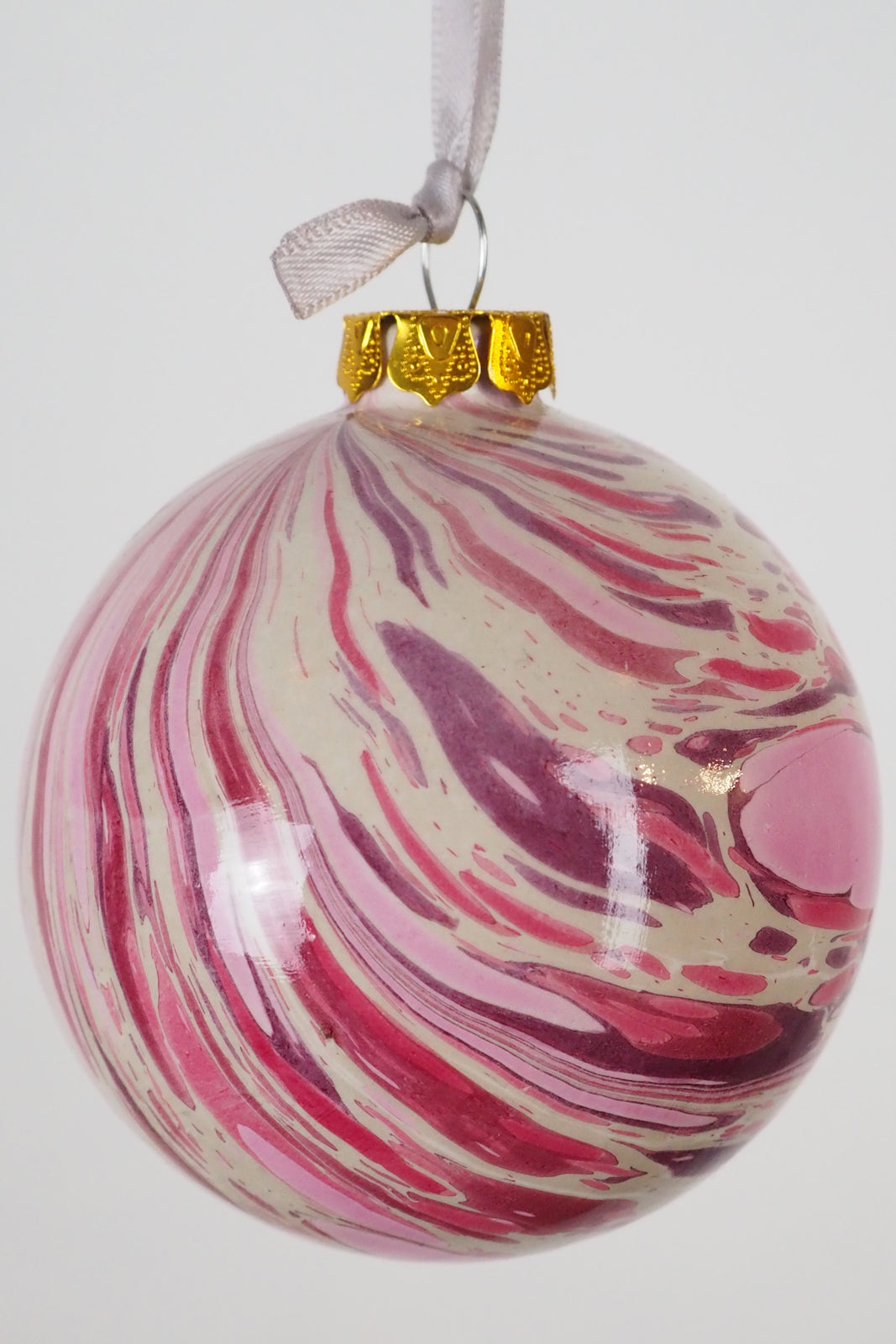 Wildmore Hand Marbled Large Berry Bauble