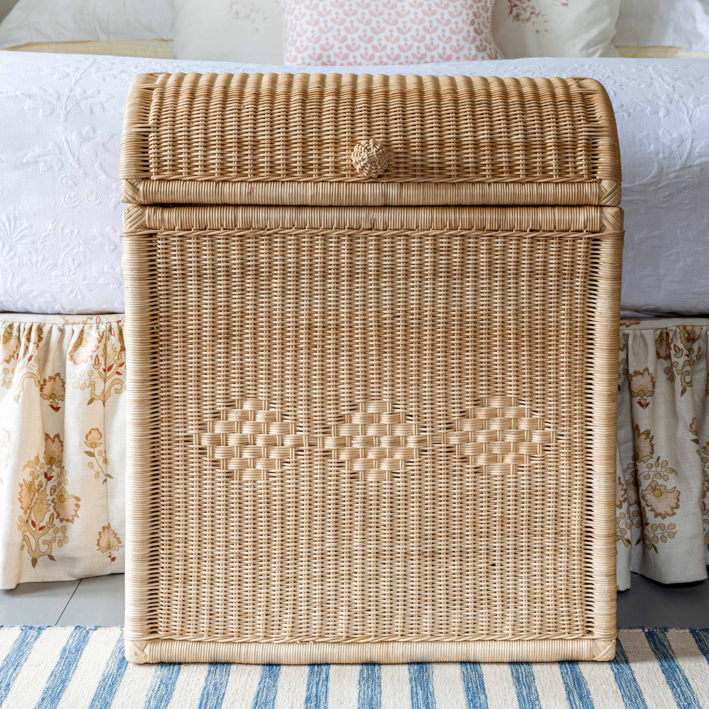 Hastshilp Chest Laundry Basket