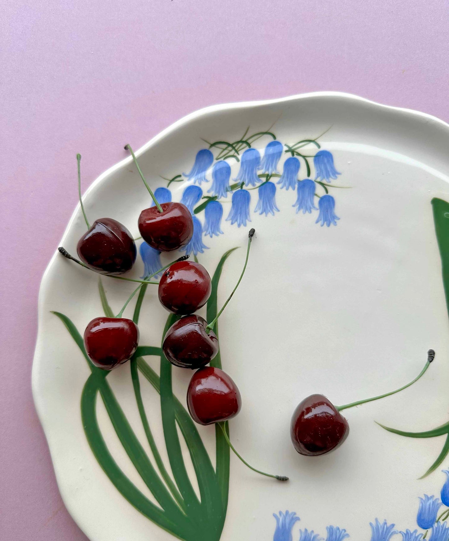 Minnie Mae-Stott, Bluebell Dinner Plate