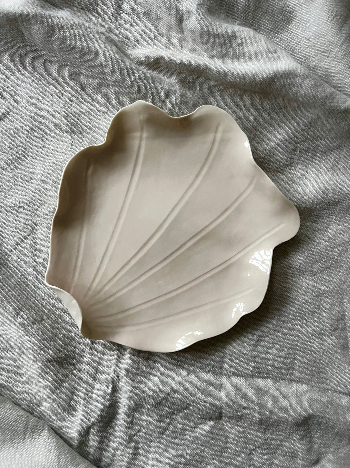 Joanna Ling, Pink Shell Platter