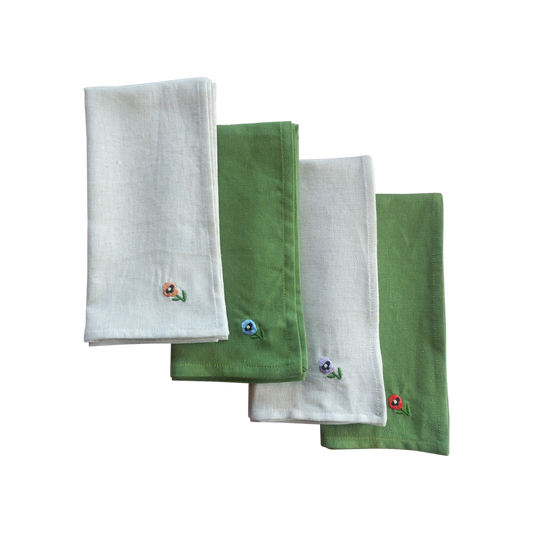 Lappliq, Winter Pansy Napkins, Set of Four