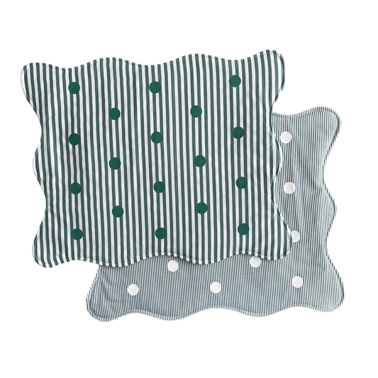 L'Amour des Bonbons, Neige Magique scallop placemat