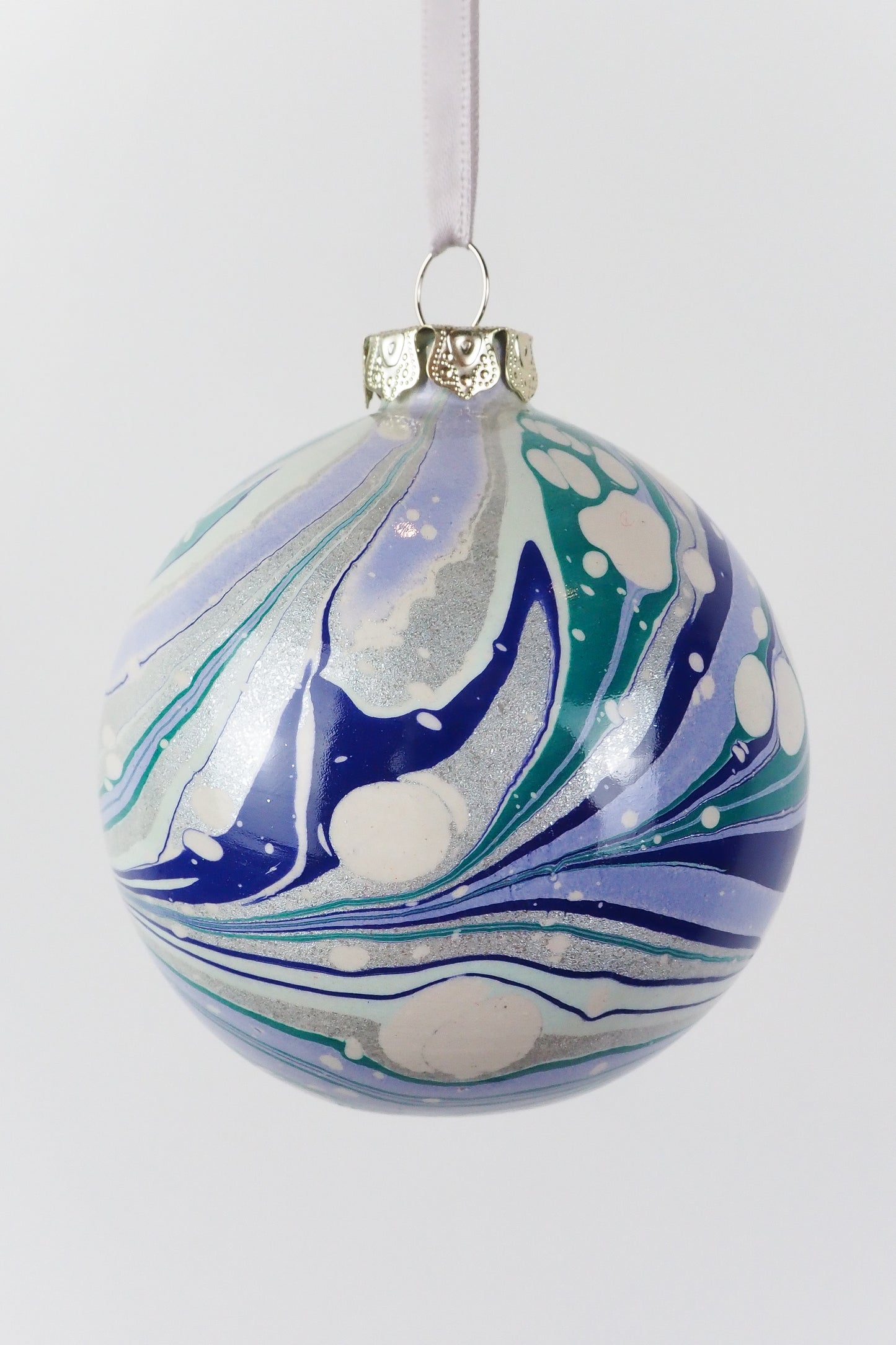 Wildmore Hand Marbled Large Glacier Bauble