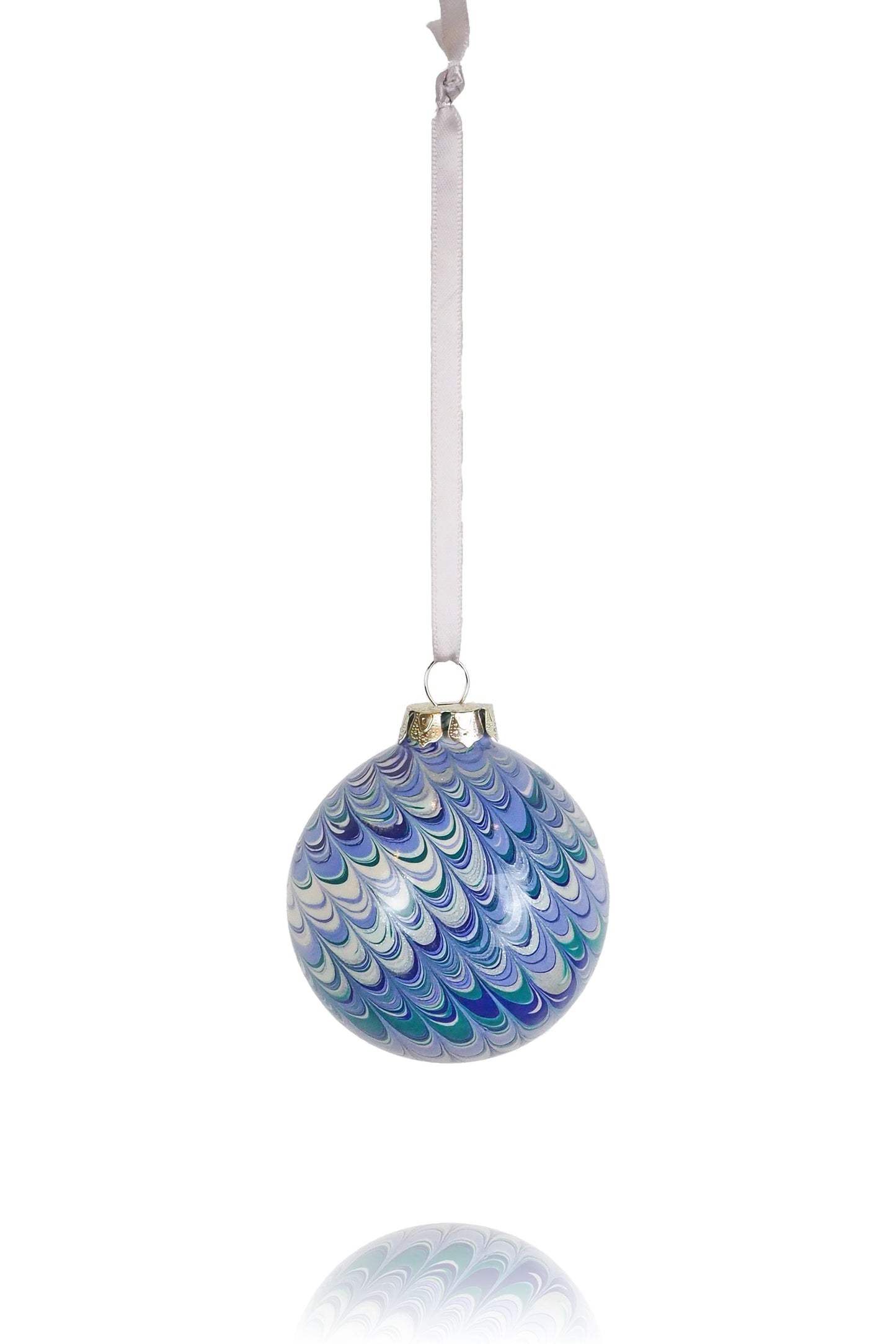 Wildmore Hand Marbled Medium Glacier Bauble