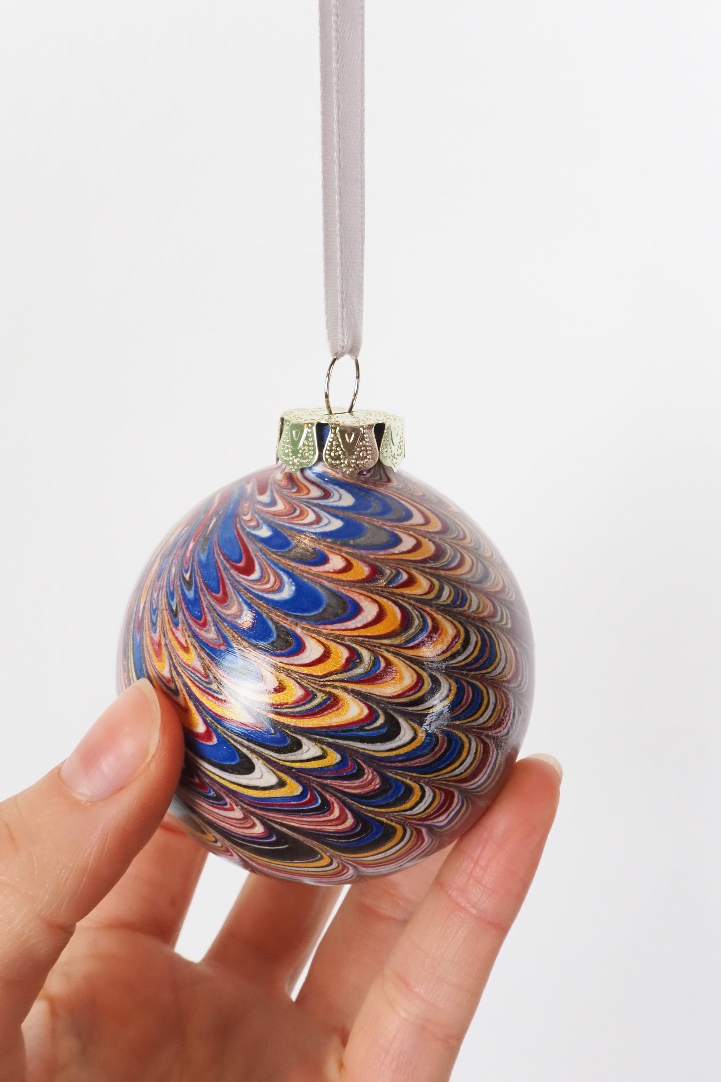 Wildmore Hand Marbled Medium Kilim Bauble