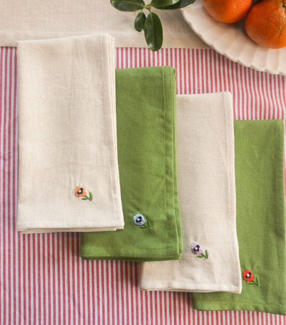 Lappliq, Winter Pansy Napkins, Set of Four