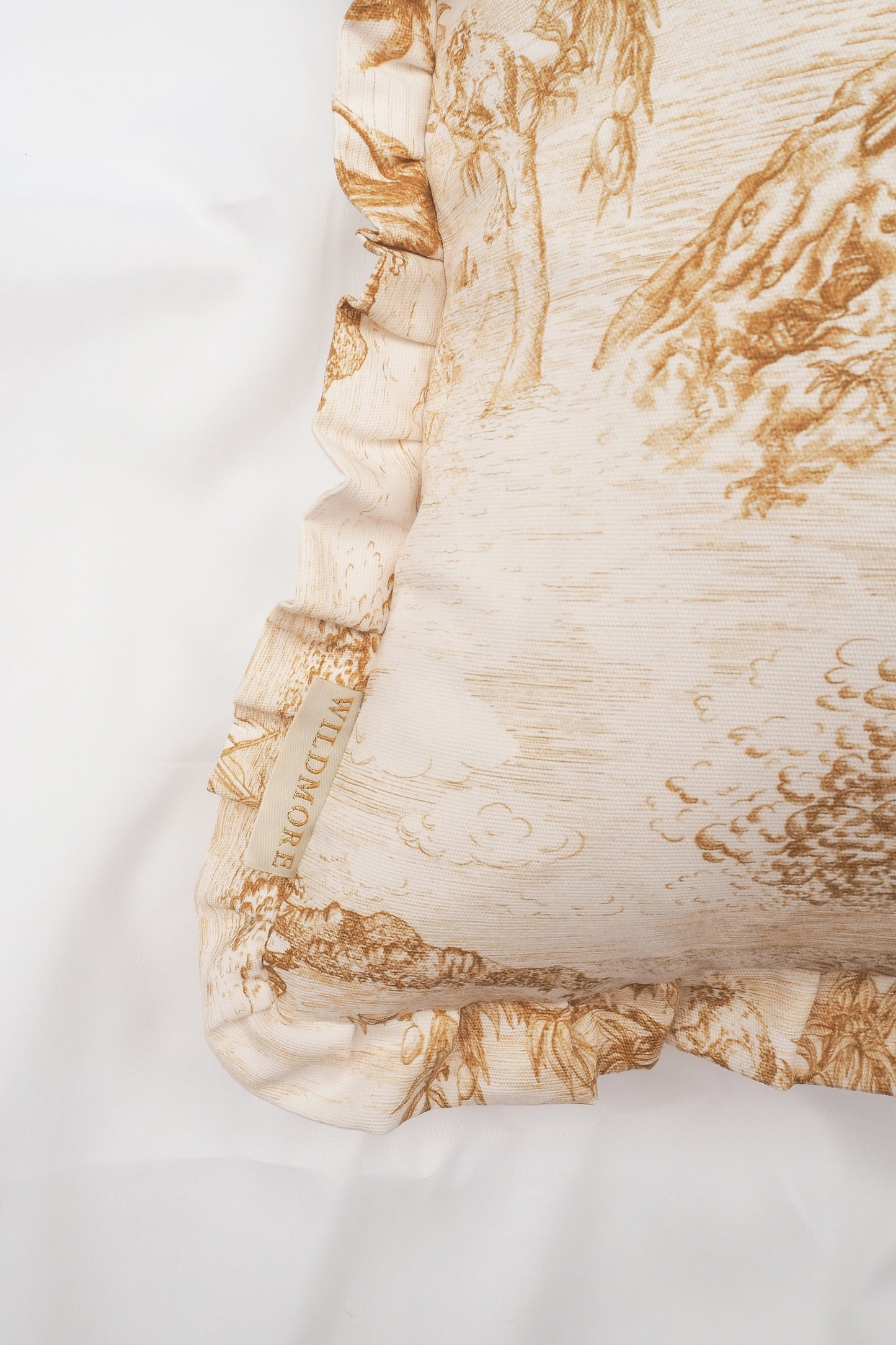 Wildmore Navigo Gold Pleated Cushion